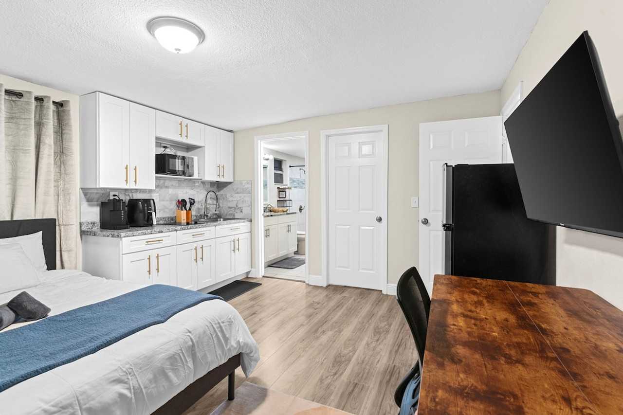 3602 E Genesee St #1244340P - Photo 3 of 21