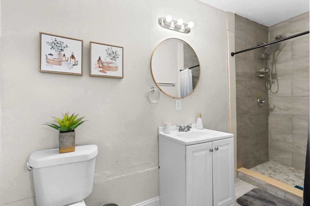 3602 E Genesee St #1244340P - Photo 6 of 21