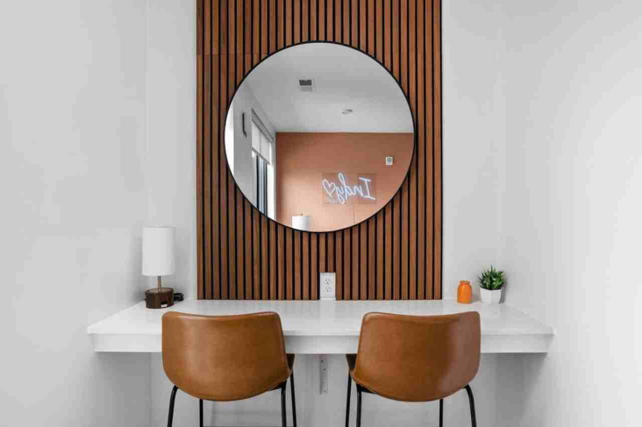 330 E Vermont St #1313967P - Photo 2 of 23