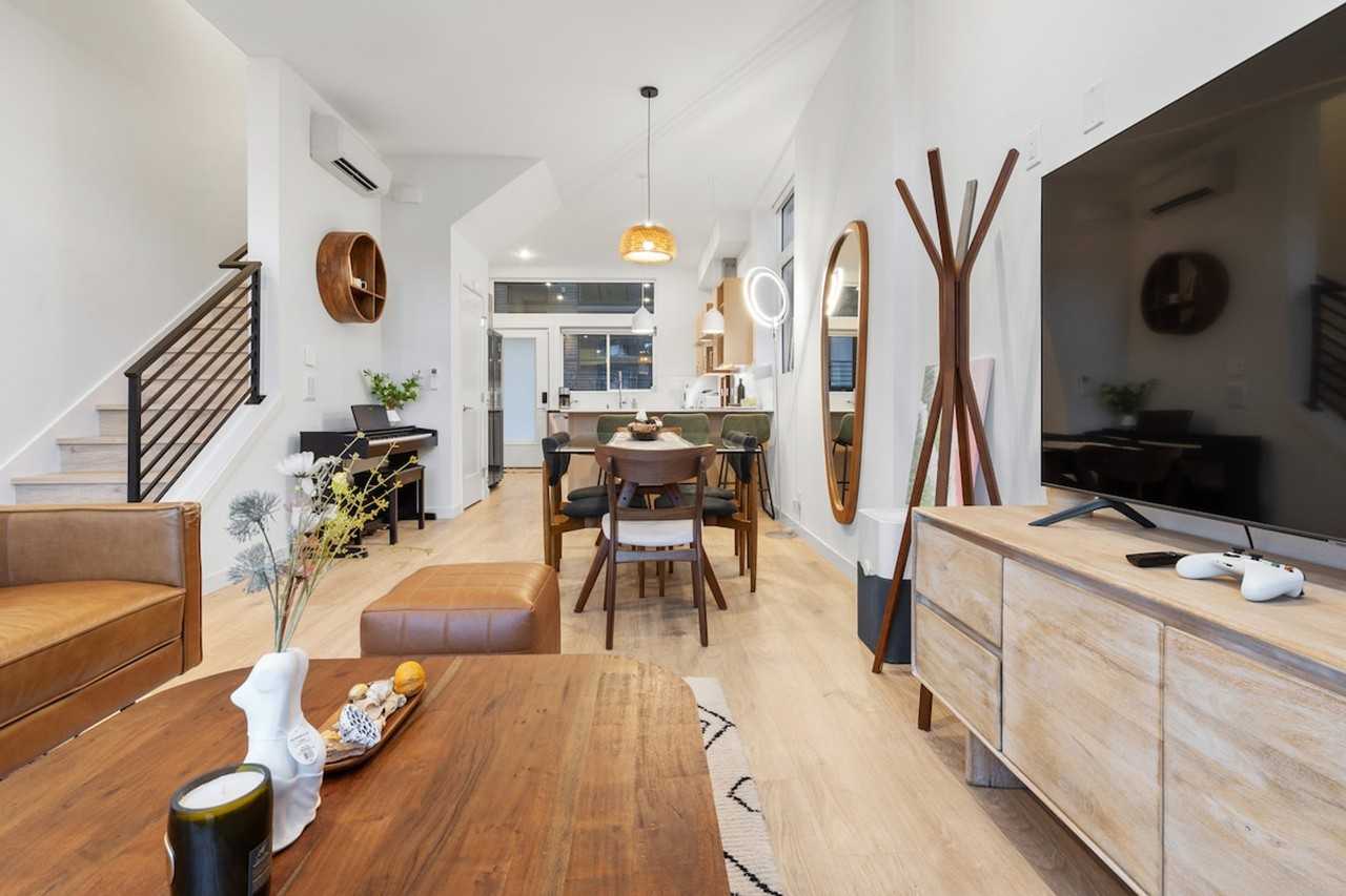 2433 S Plum St #1324831P - Photo 4 of 44