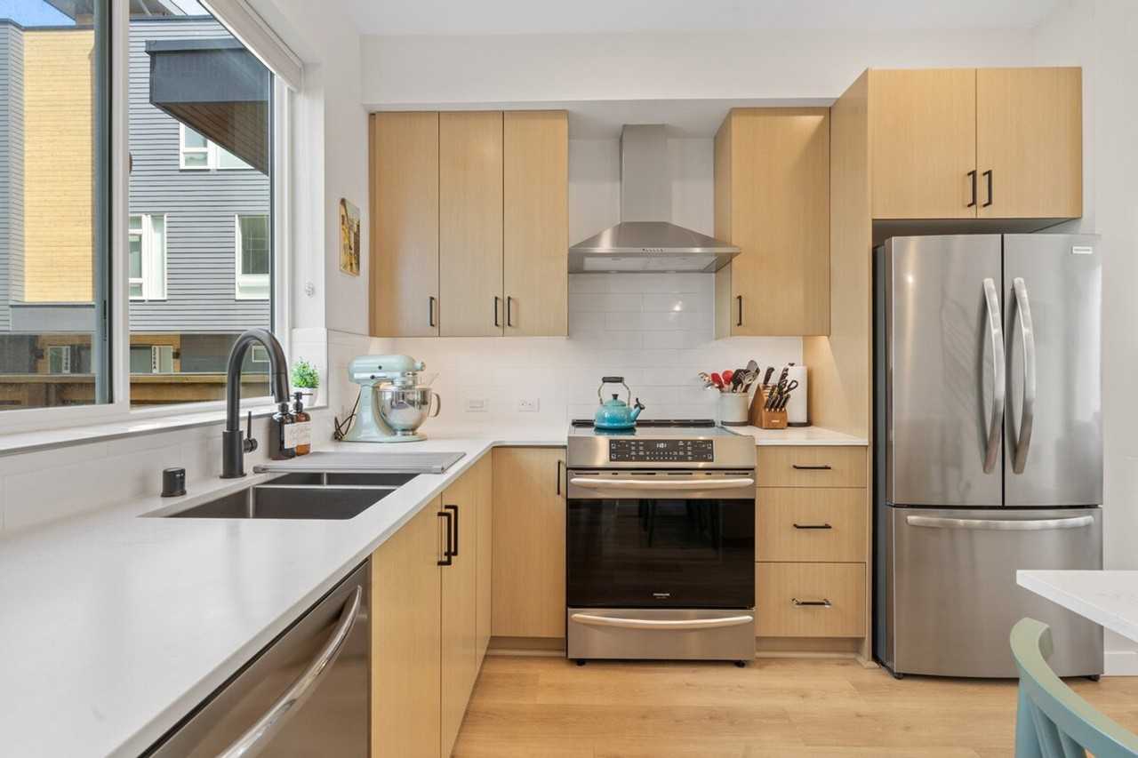 6405 22nd Ave Nw Unit B #1324823P - Photo 4 of 30