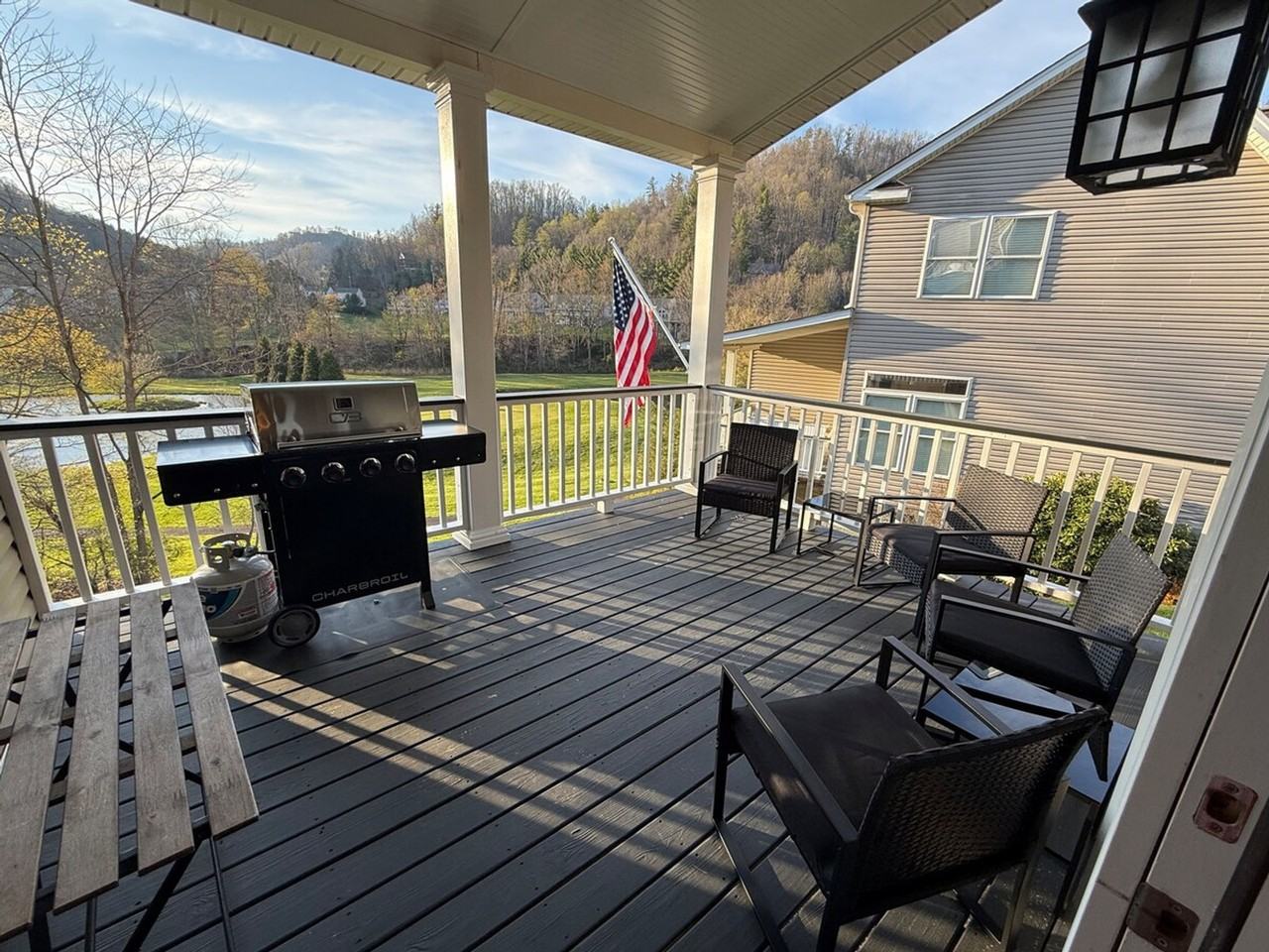 270 Creatwood Trl #1383576P - Photo 2 of 46