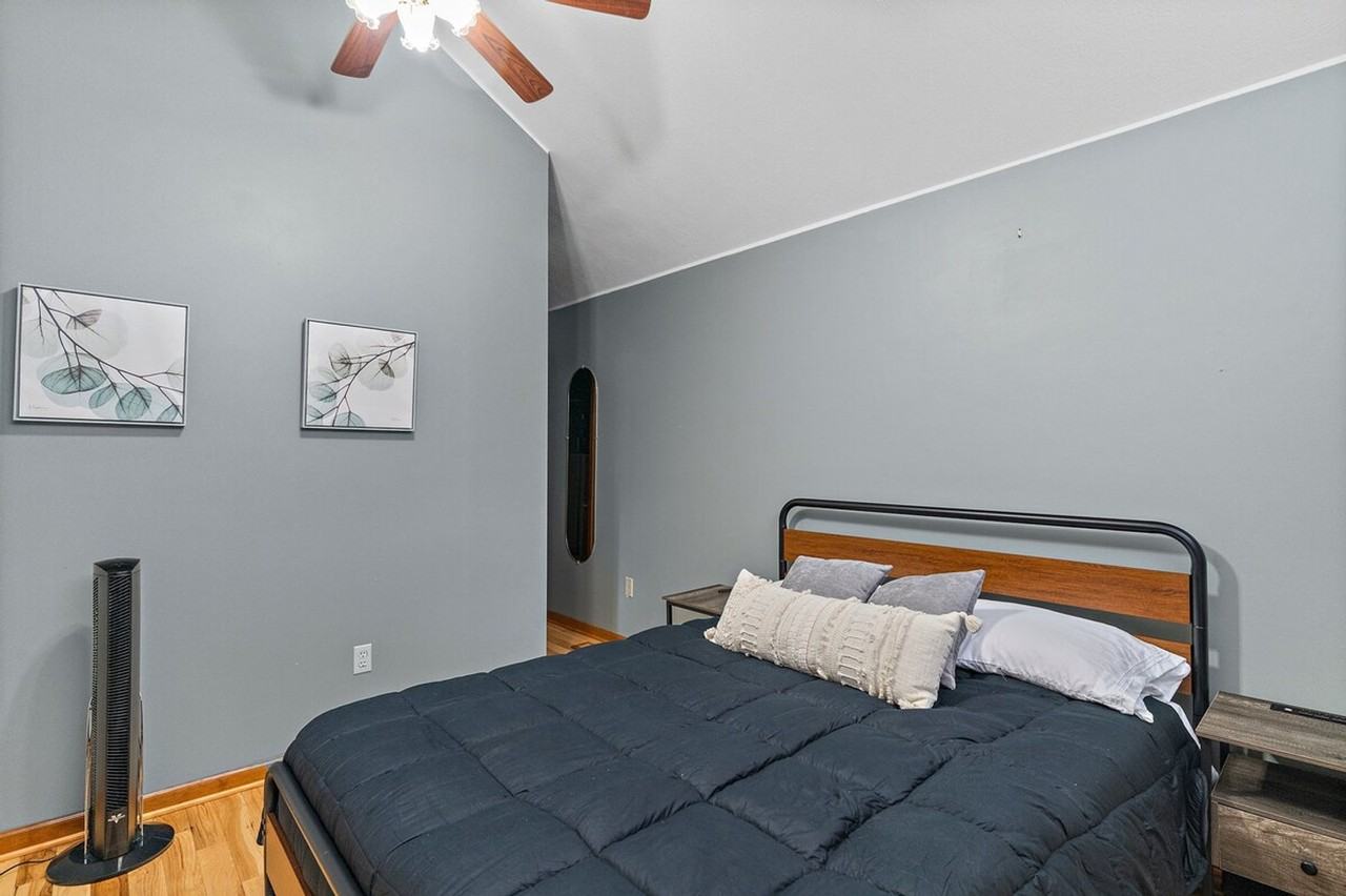 2422 Cedarcrest Dr #1397952P - Photo 6 of 44