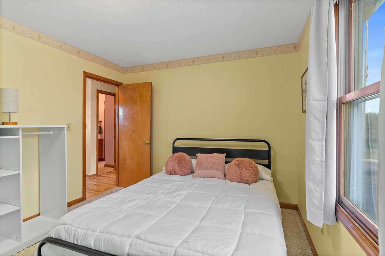 2422 Cedarcrest Dr #1397952P - Photo 5 of 44