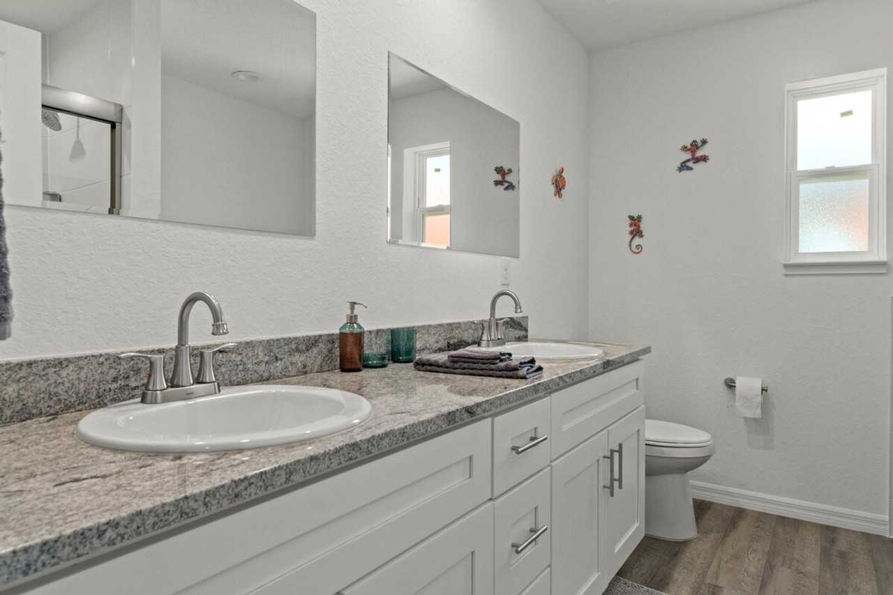 4857 S Amstel Dr #1472651P - Photo 4 of 32