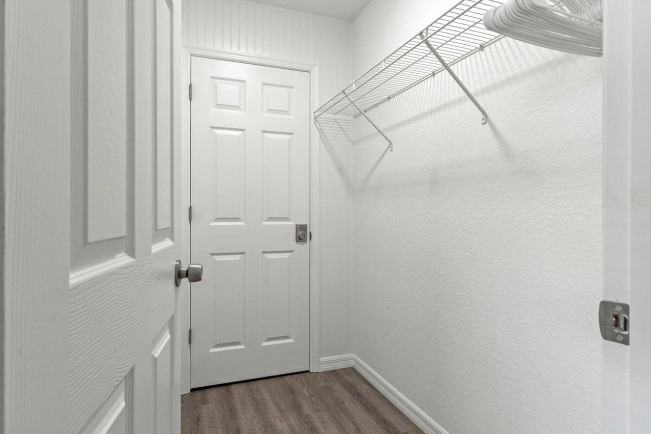 4857 S Amstel Dr #1472651P - Photo 5 of 32