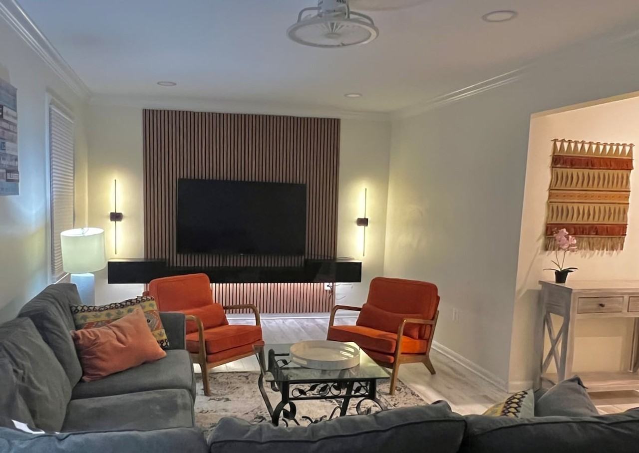 321 Senate Ct #1473424P - Photo 5 of 48