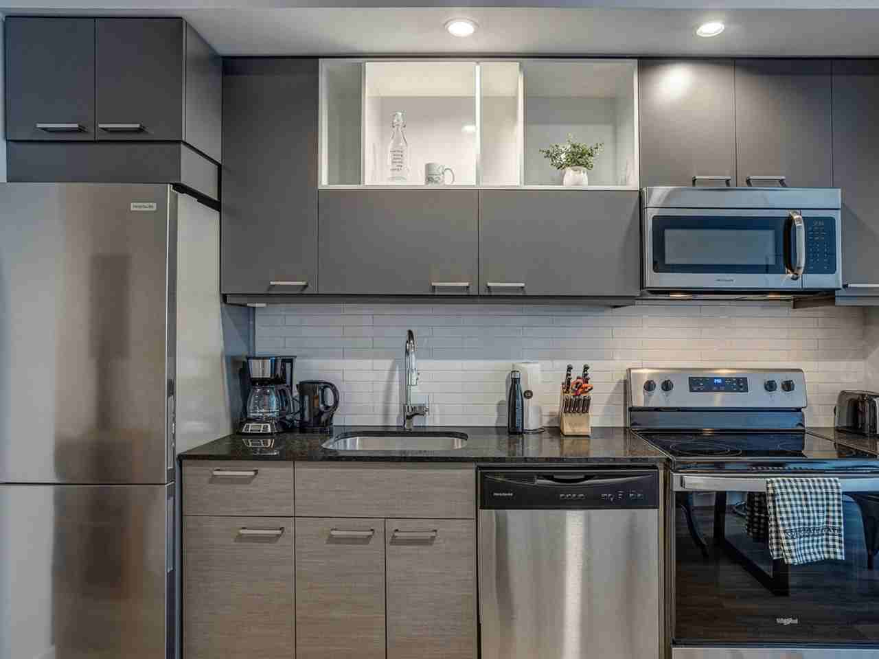 510 Richards St #1358023P - Photo 4 of 7