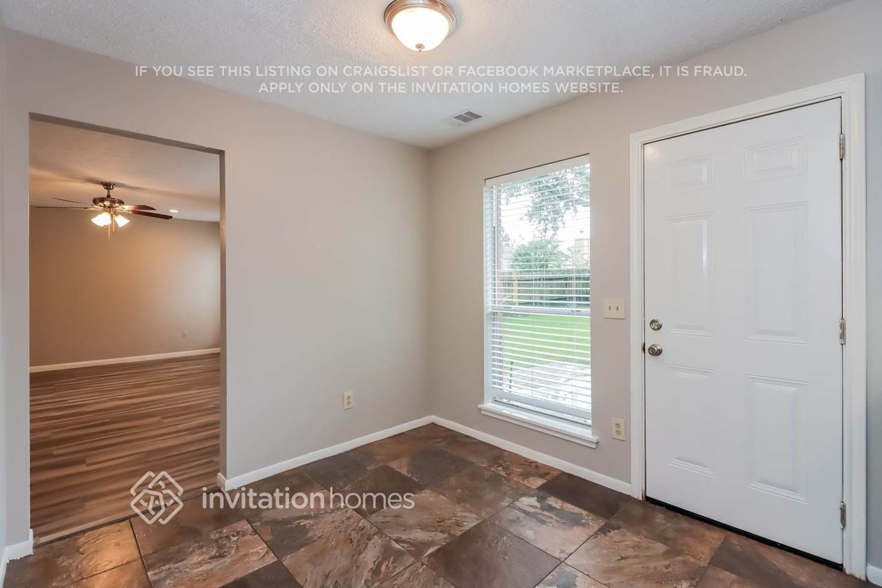 2010 Dublin Dr - Photo 5 of 16