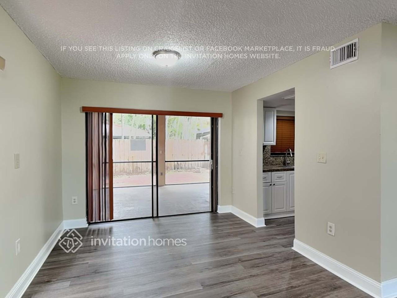 10420 Sw 67th St - Photo 5 of 24