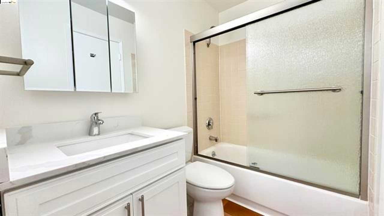 8 Commodore Dr #C455 - Photo 6 of 26
