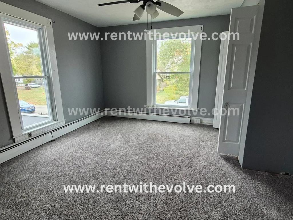 209 N Walnut St - Photo 2 of 9