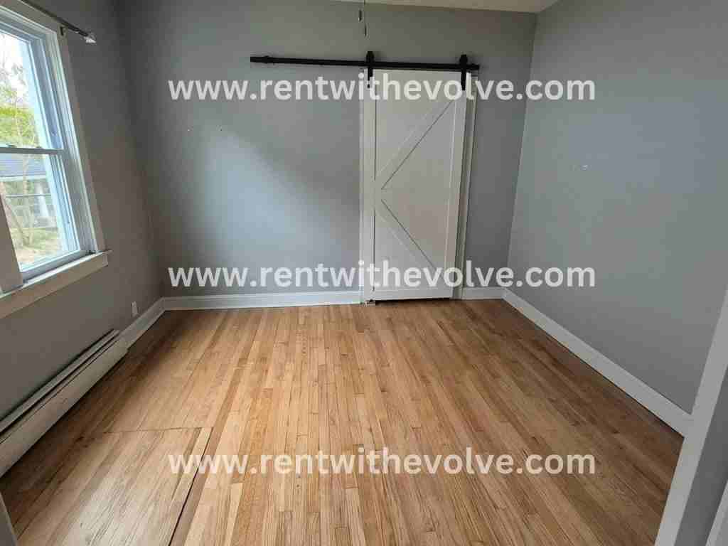 209 N Walnut St - Photo 7 of 9