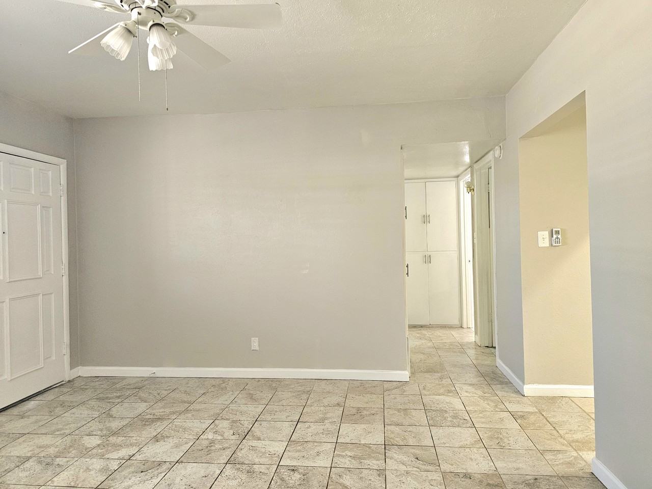 516 N Roosevelt Ave #1-2 - Photo 6 of 16