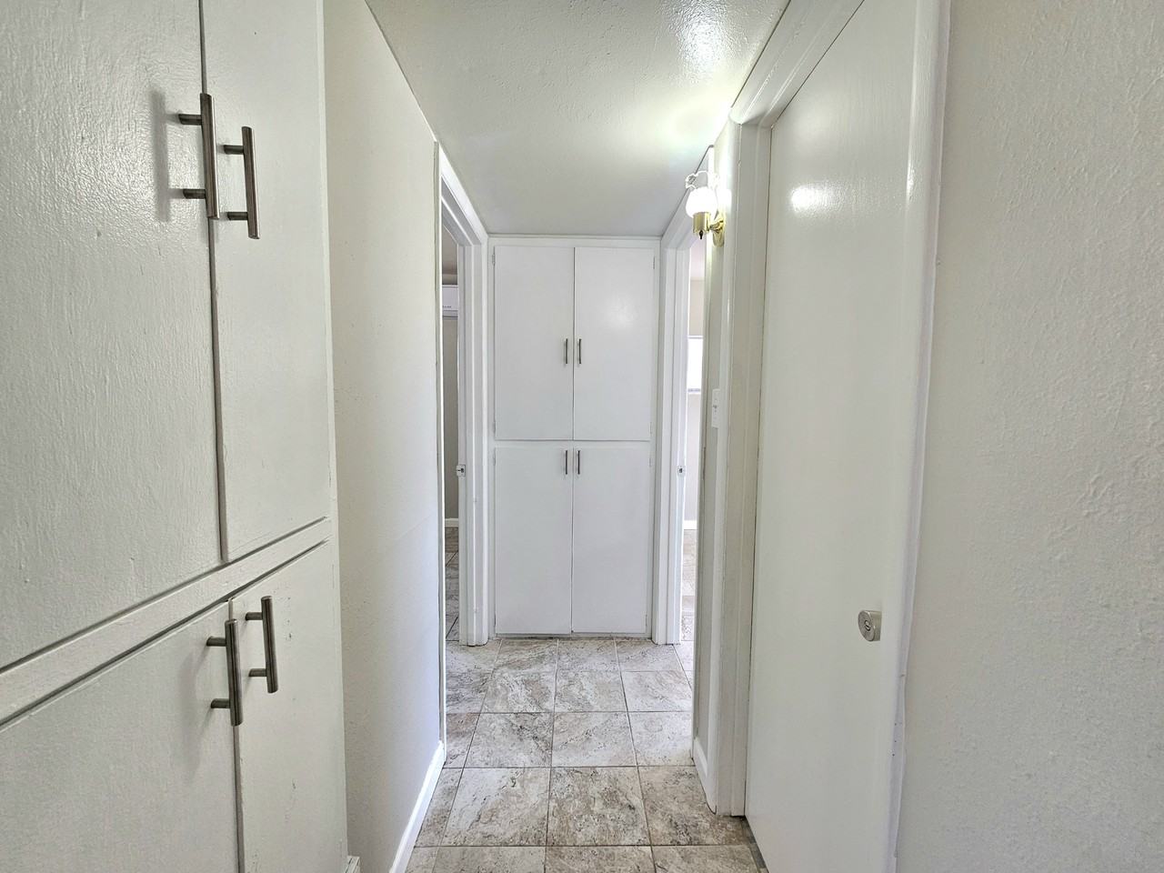 516 N Roosevelt Ave #1-2 - Photo 7 of 16