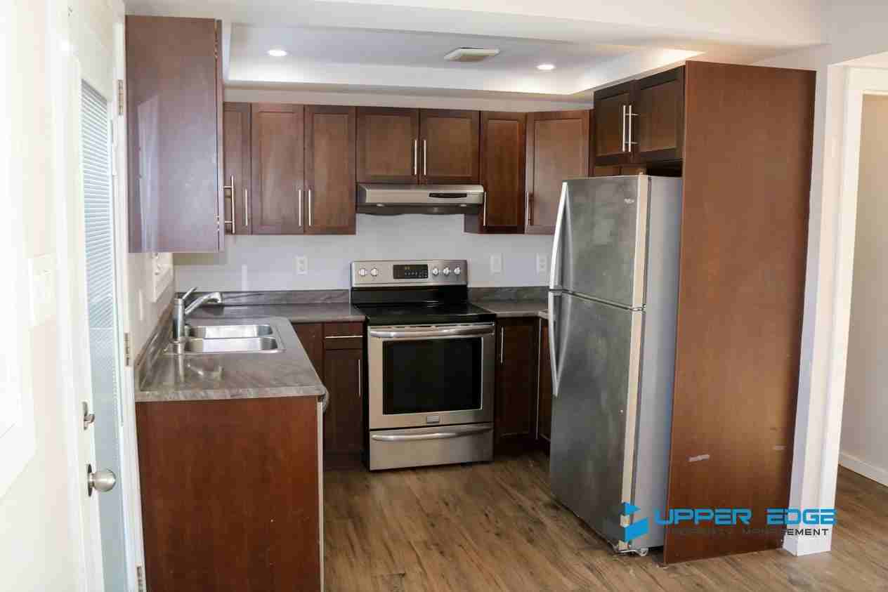 101 Heather Road - Photo 2 of 12