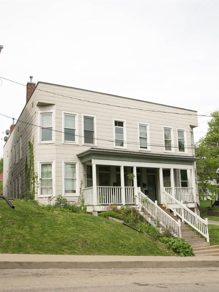 289 Cardiff St #1 - Photo 2 of 2