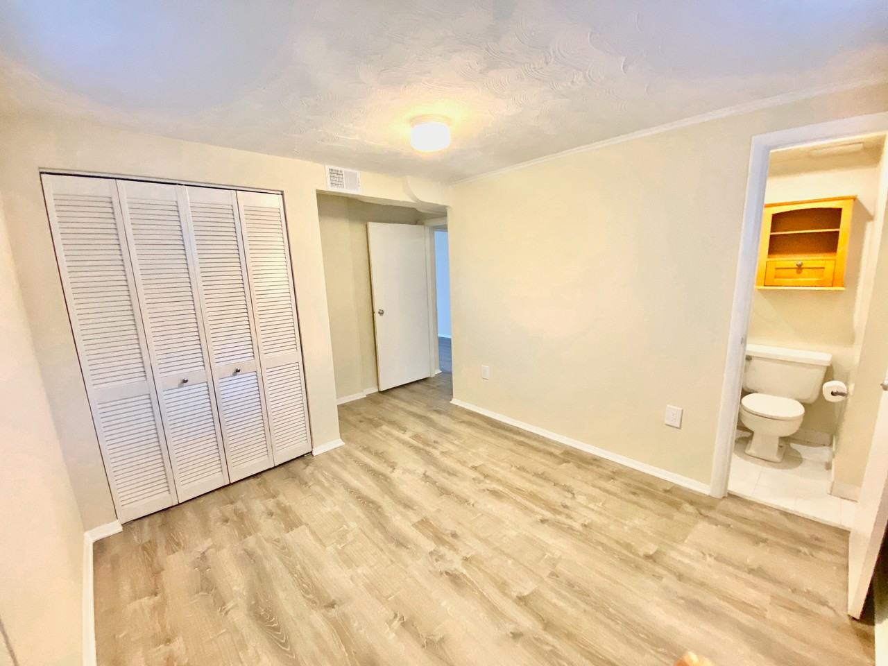 5307 Pooks Hill Rd #LL - Photo 2 of 15