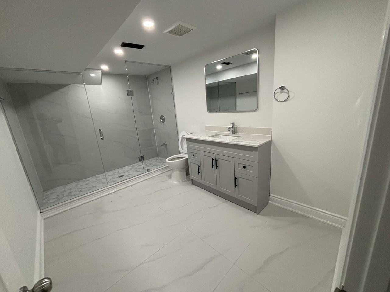 7 Dixon Road - Photo 3 of 5