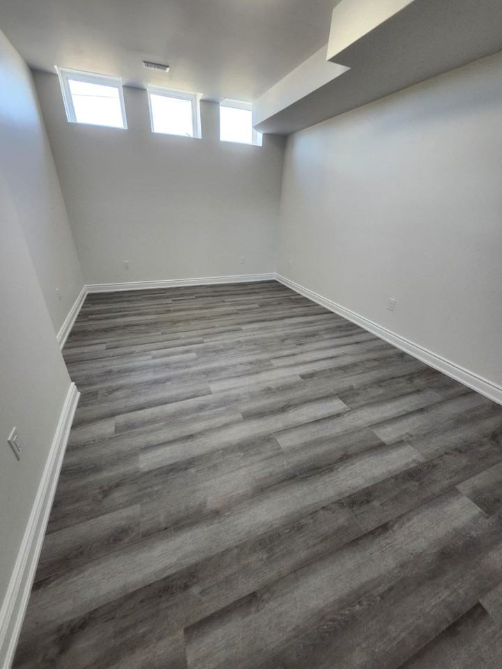 7 Dixon Road - Photo 4 of 5