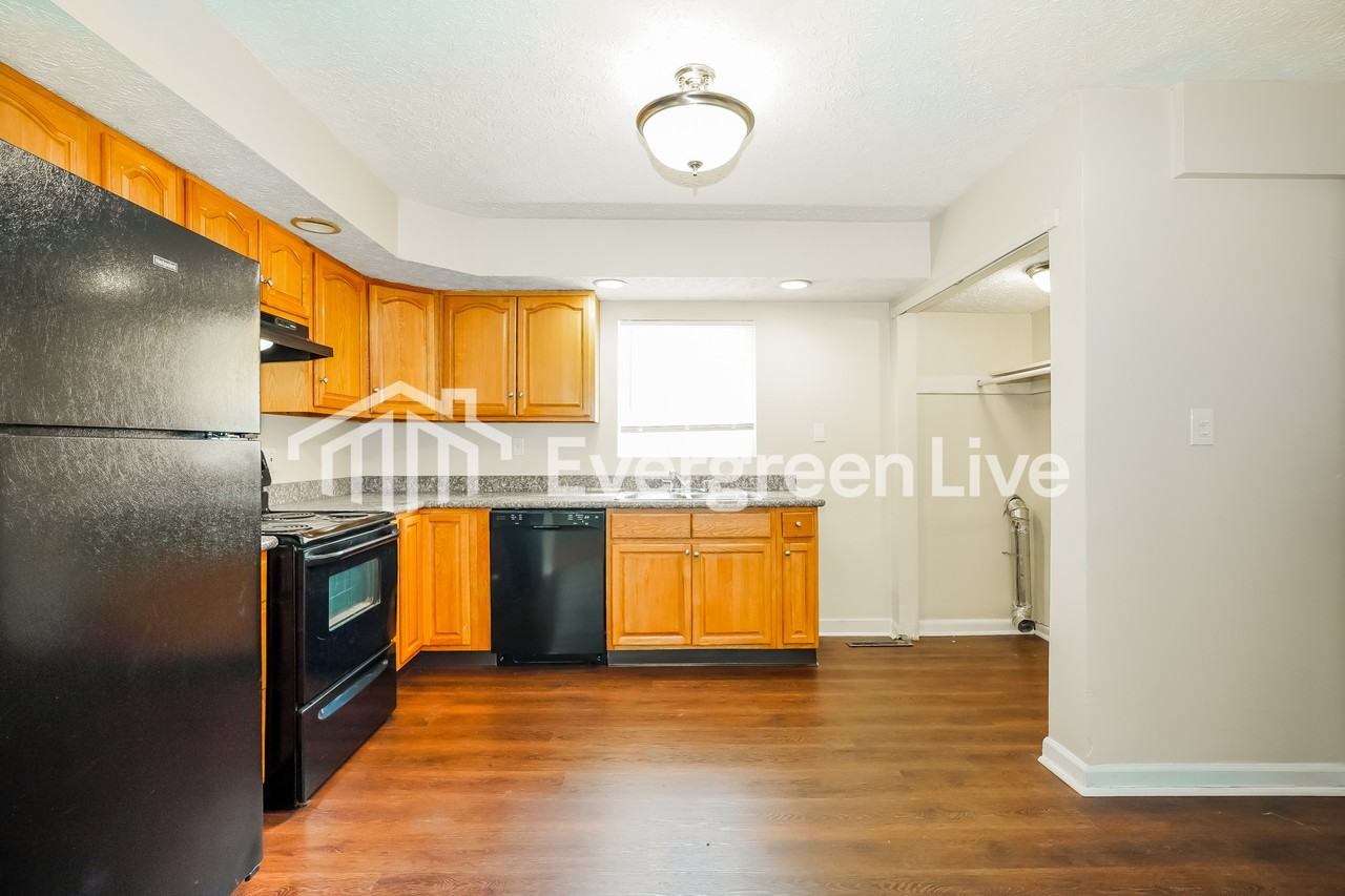 1618 Dundee Ct - Photo 6 of 15