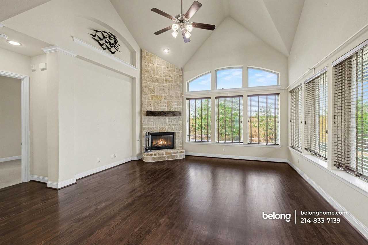 8417 Lewis Canyon Dr - Photo 3 of 24