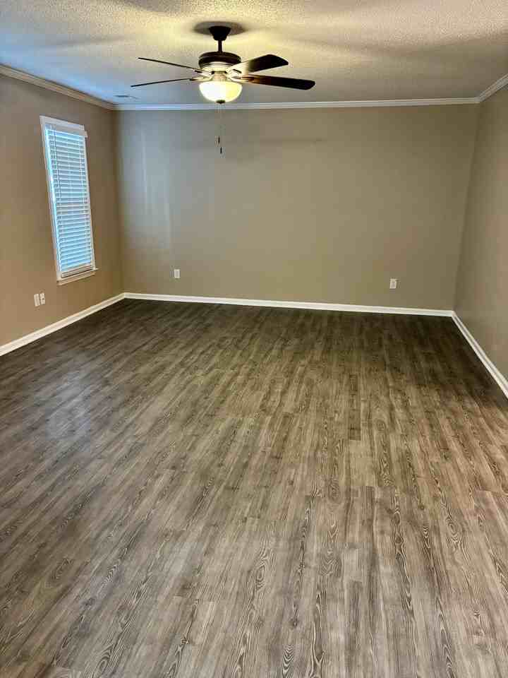 548 Kenton Dr - Photo 2 of 19