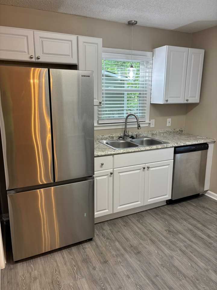 548 Kenton Dr - Photo 5 of 19