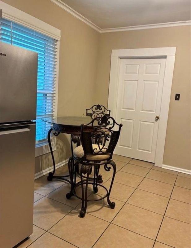 2507 Jonquil St - Photo 3 of 3