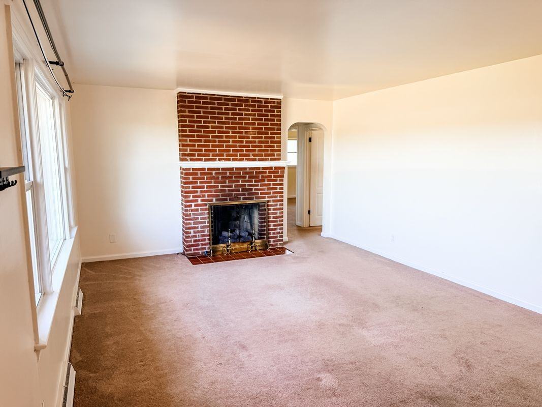 3396 Kings Hwy - Photo 3 of 6