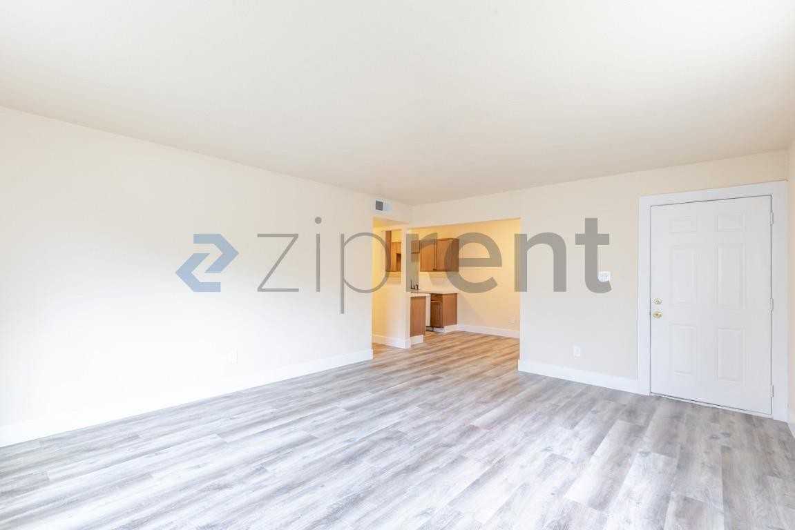 4561 Ashcroft Ave #49 - Photo 7 of 22