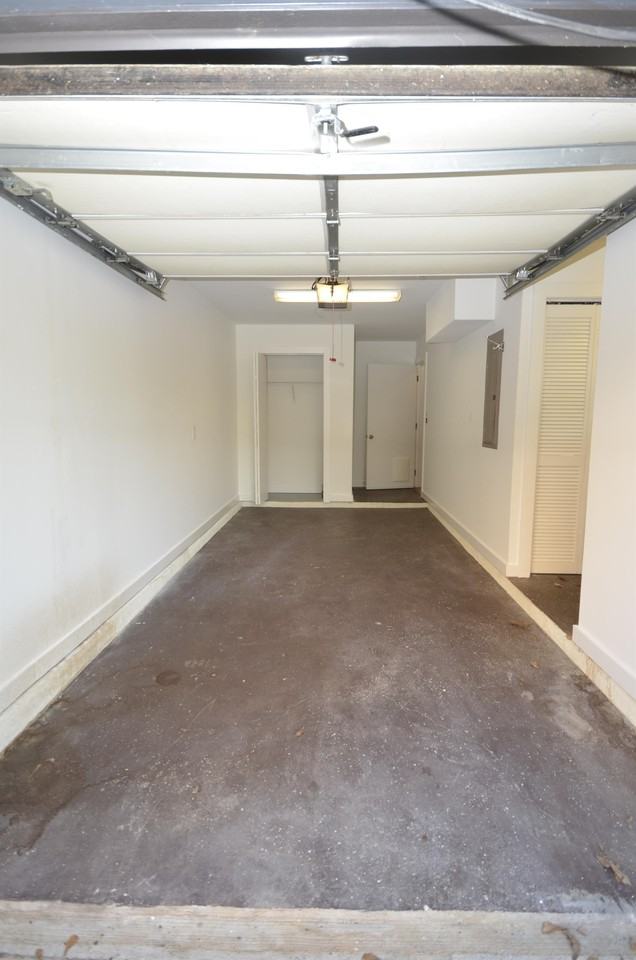 142 Moreland Ave Se #1 - Photo 6 of 39