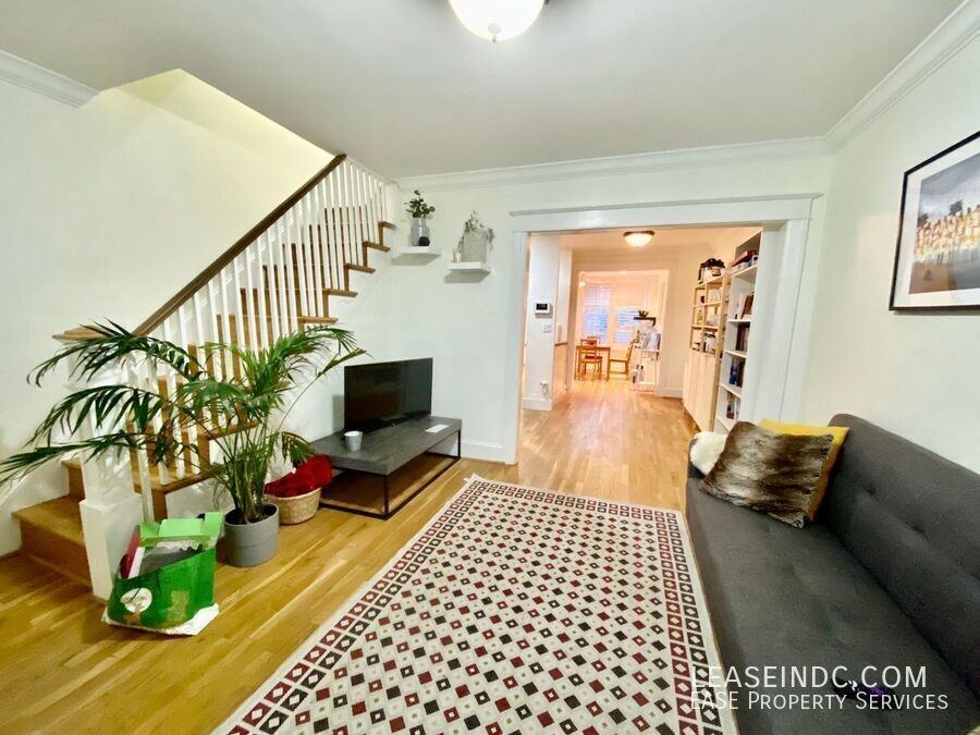 2517 3rd St Ne - Photo 4 of 25