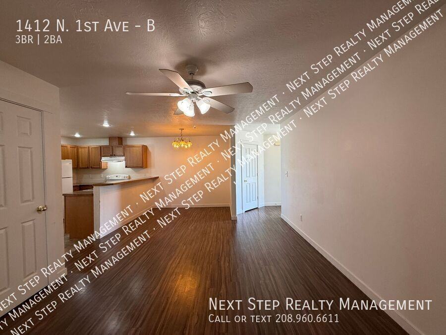 1412 N 1st Ave #B - Photo 4 of 15