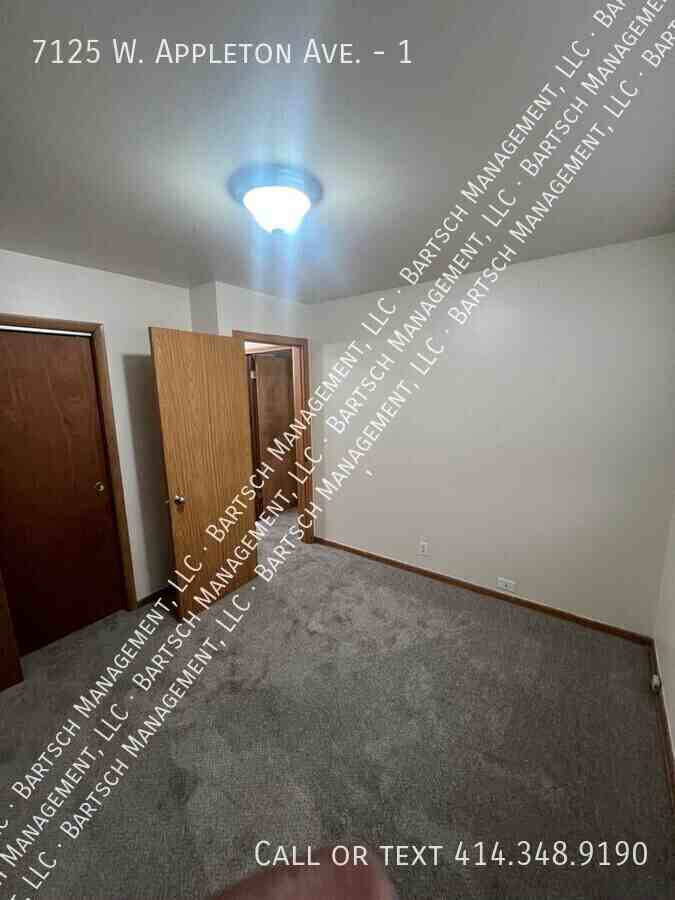 7125 W Appleton Ave #1 - Photo 7 of 9