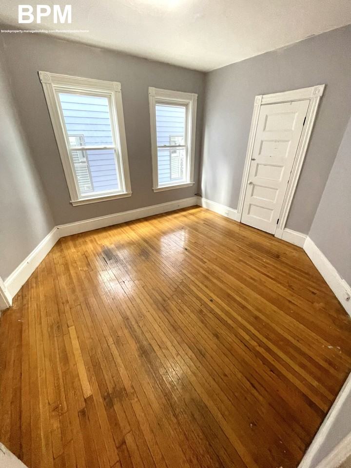 7 Greenmount St #2 - Photo 4 of 5