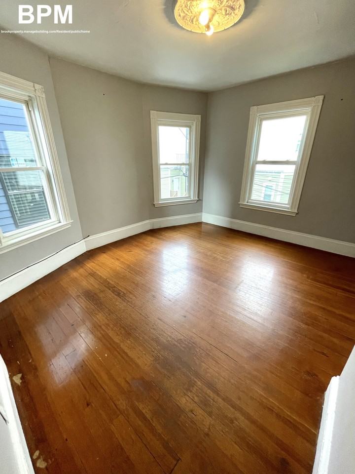 7 Greenmount St #2 - Photo 5 of 5