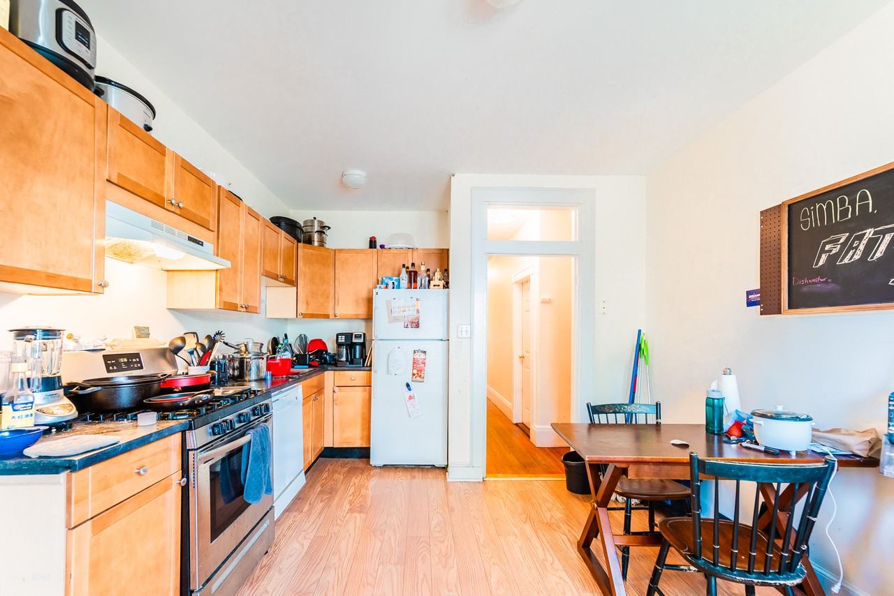 48 Green St #3 - Photo 2 of 12