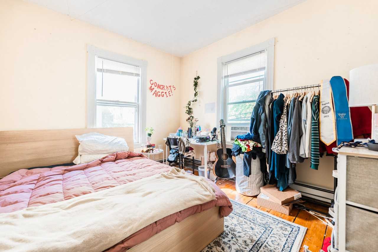 394 Centre St #2 - Photo 4 of 7