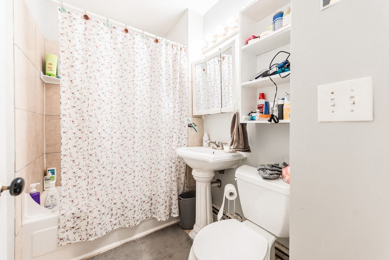 394 Centre St #2 - Photo 6 of 7