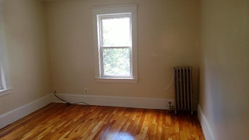 151 Forest Hills St #1 - Photo 5 of 9