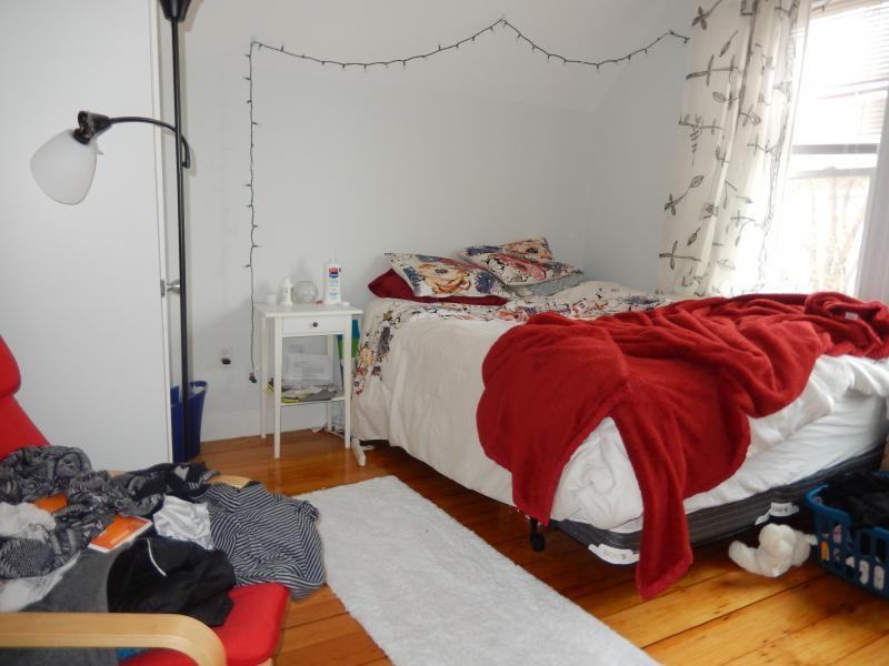 40 Custer St #2 - Photo 5 of 12