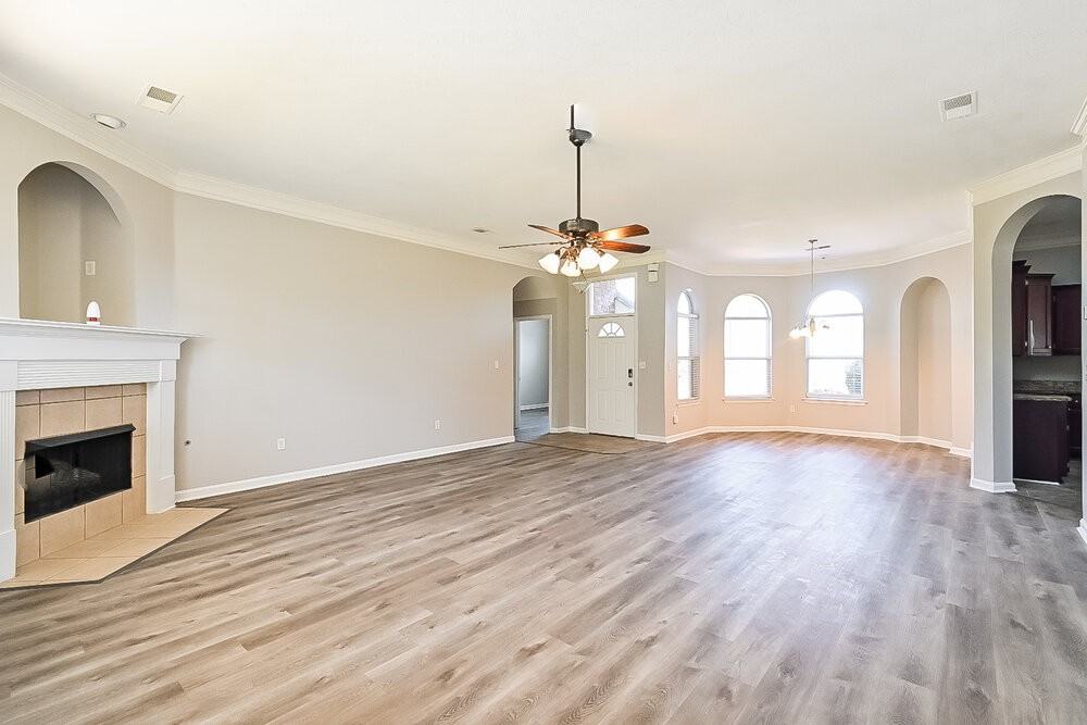 6157 Braybourne Main - Photo 6 of 20