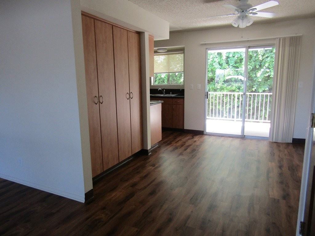 417 E Badillo St - Photo 3 of 11