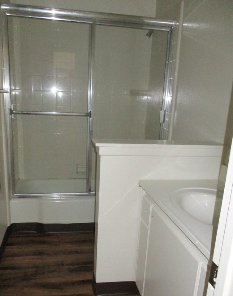 417 E Badillo St - Photo 4 of 11
