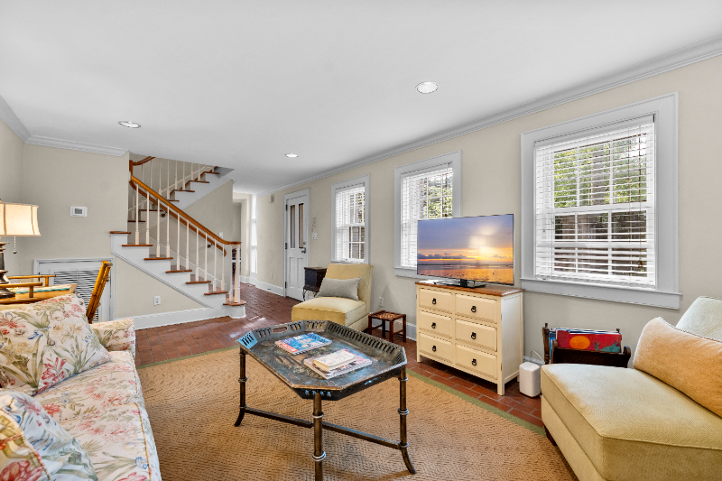 69 Anson St - Photo 2 of 30