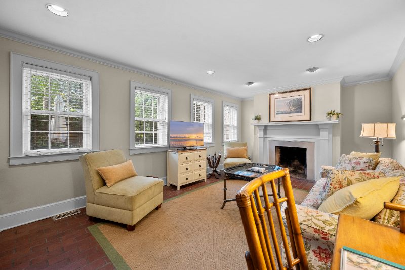 69 Anson St - Photo 3 of 30