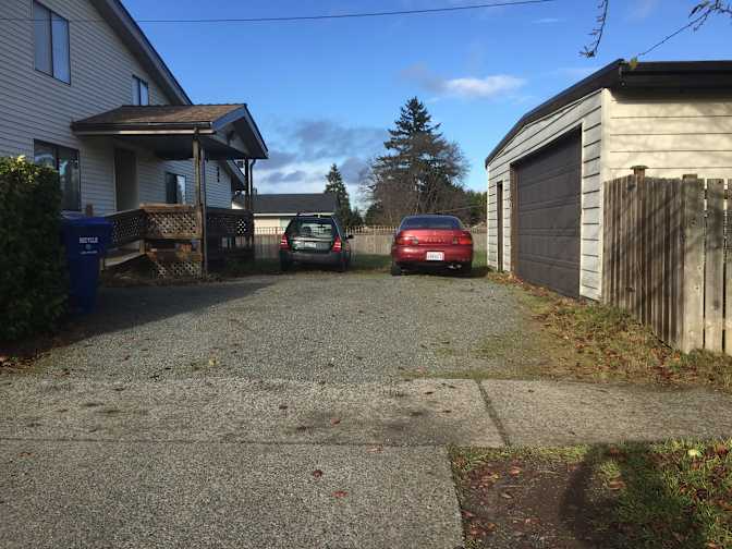 9256 21st Ave Sw - Photo 6 of 25