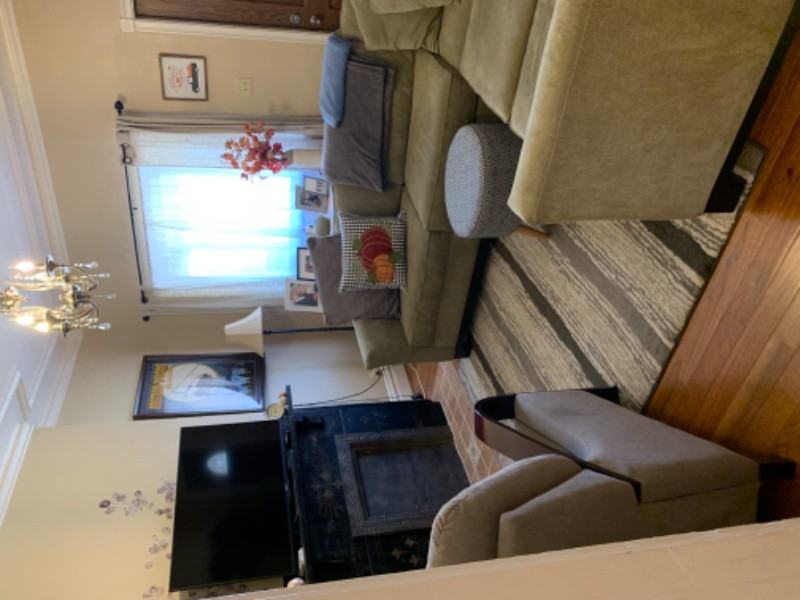 160 Pearl St - Photo 3 of 38