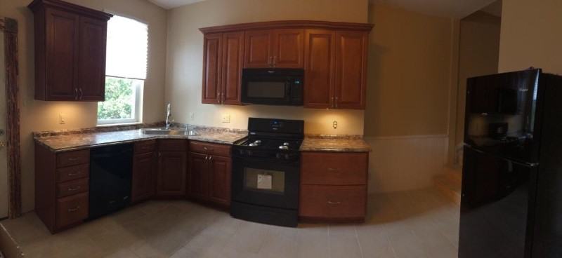 160 Pearl St - Photo 6 of 38